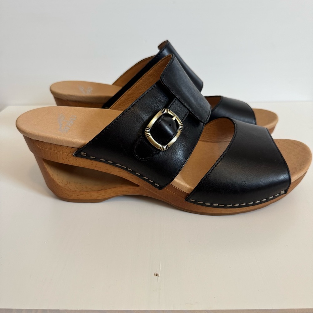 NEW‎ Dansko Tawny Black Waxy Calf Leather Wedge Sandals Size 42